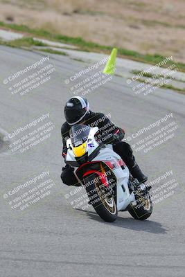media/Mar-05-2023-TrackXperience (Sun) [[a95d40e56a]]/Group 2/session 2 turn 4/